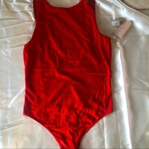 ⚡️ Community Bodysuit Red Snap-less low back
